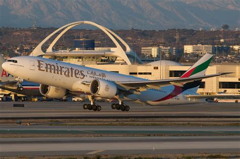 b777-200er range